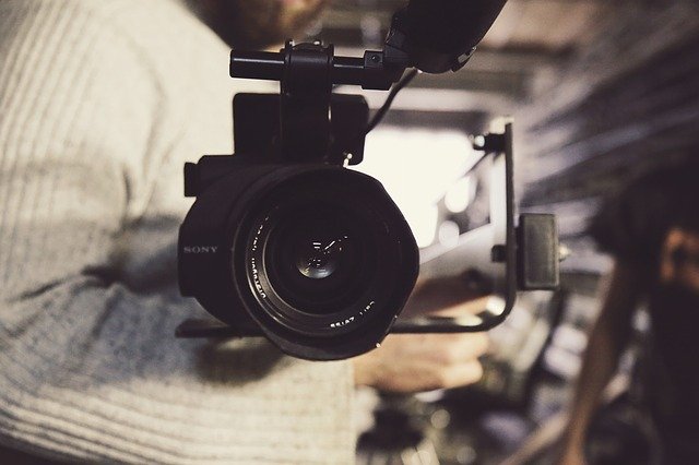 camera-690163_640 make a video