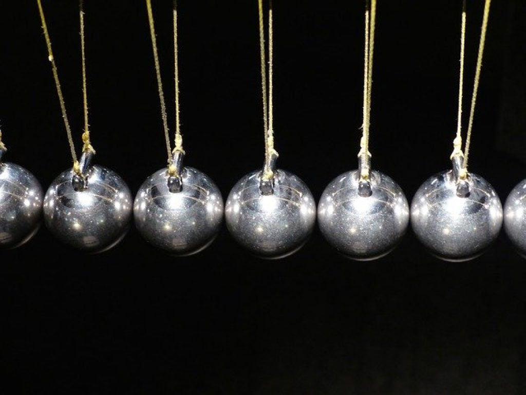 spherical-ball-joint-113236_640 maintain momentum