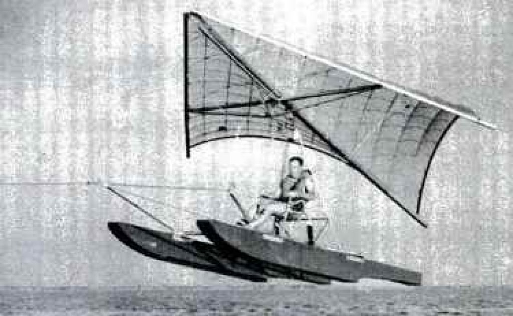 xnew-boat-can-either-fly-or-sail-21589243.jpg.pagespeed.ic.Jiz_BfxbW3 boat can either fly or sail